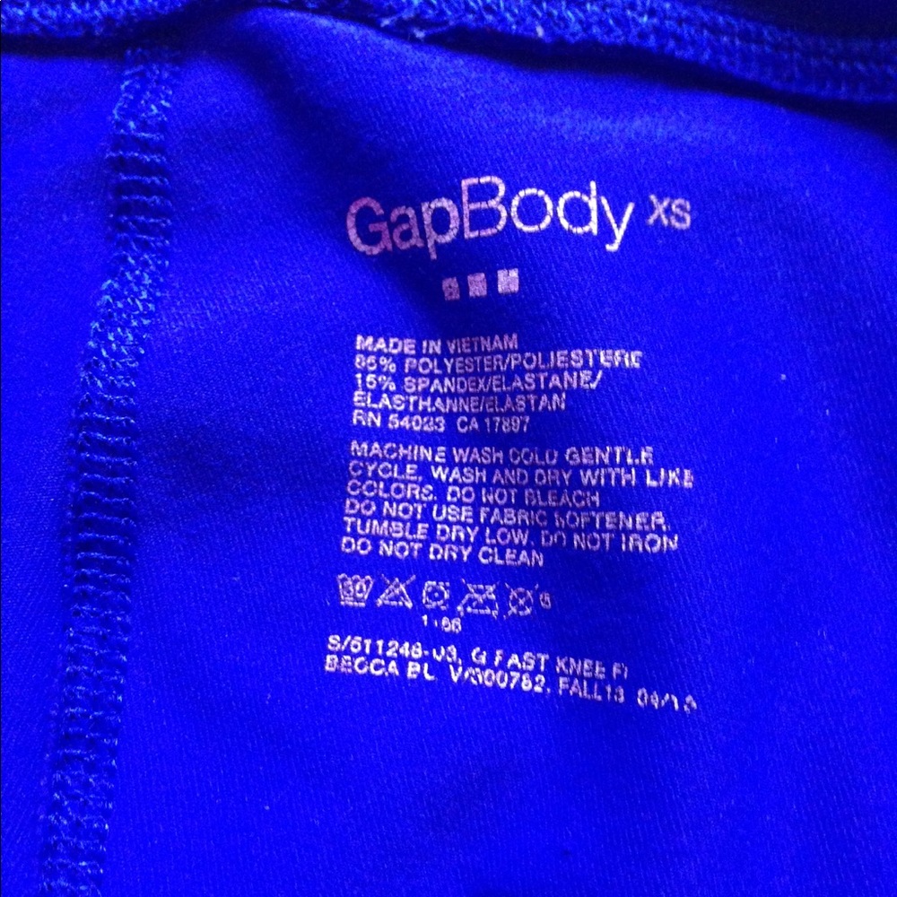 Gap body fit workout active wear Capri pants - Picture 3 of 4